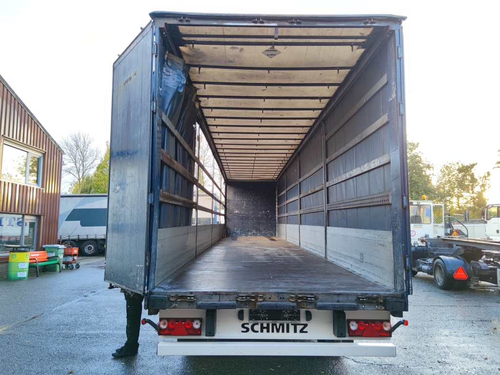 Schmitz Cargobull S01 - SAF - Schijfremmen - LiftAs en StuurAs - Aluminium Zij borden