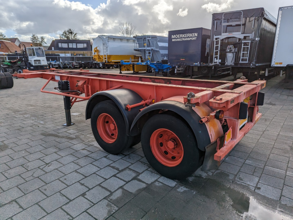 Fruehauf 20FT ContainerChassis 2 Axle - Full Steel Suspension - 2 units in Stock
