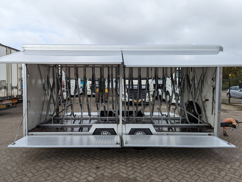 ESVE AWK 3500 2 Assen - Kleppen opbouw - FietsVervoer - FoodTruck - Verkoopwagen