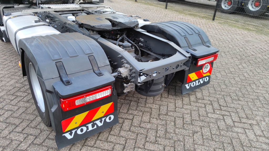 Volvo FH420 4x2 Globetrotter Euro6 - VEB+ - Double Tanks